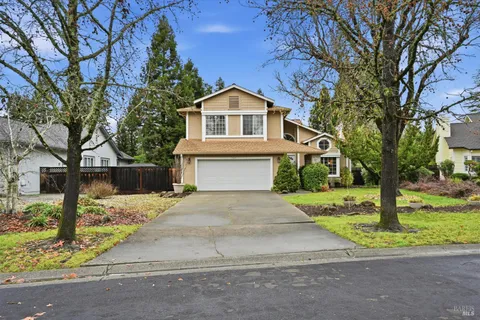 $1,090,000 | 327 Blazing Star Court, Windsor, CA 95492