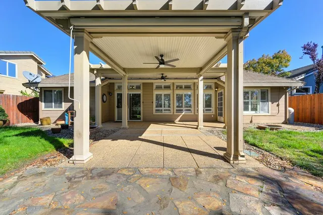 a view of a entryway door of the house