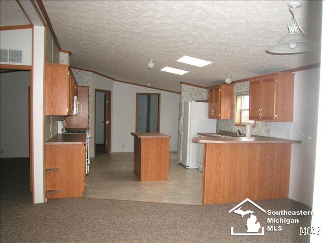 863 Trey Ridge Monroe, MI 48161 - Photo 6 of 19 From dining rm