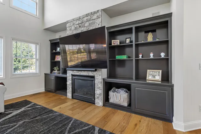 $775,000 | 1621 English Oak Drive, Champaign, IL 61822