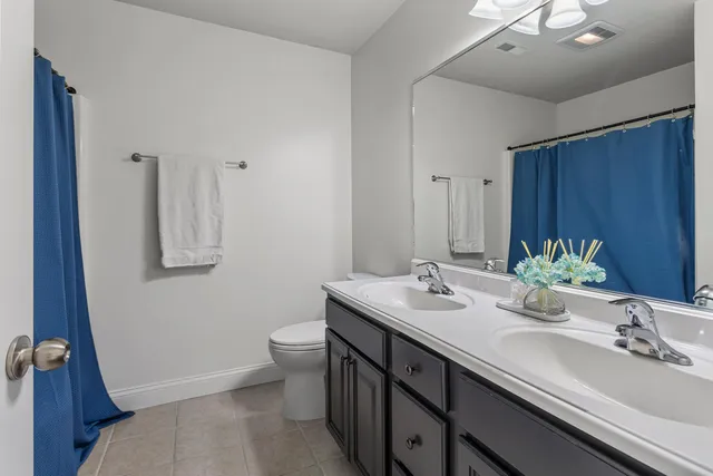 $775,000 | 1621 English Oak Drive, Champaign, IL 61822