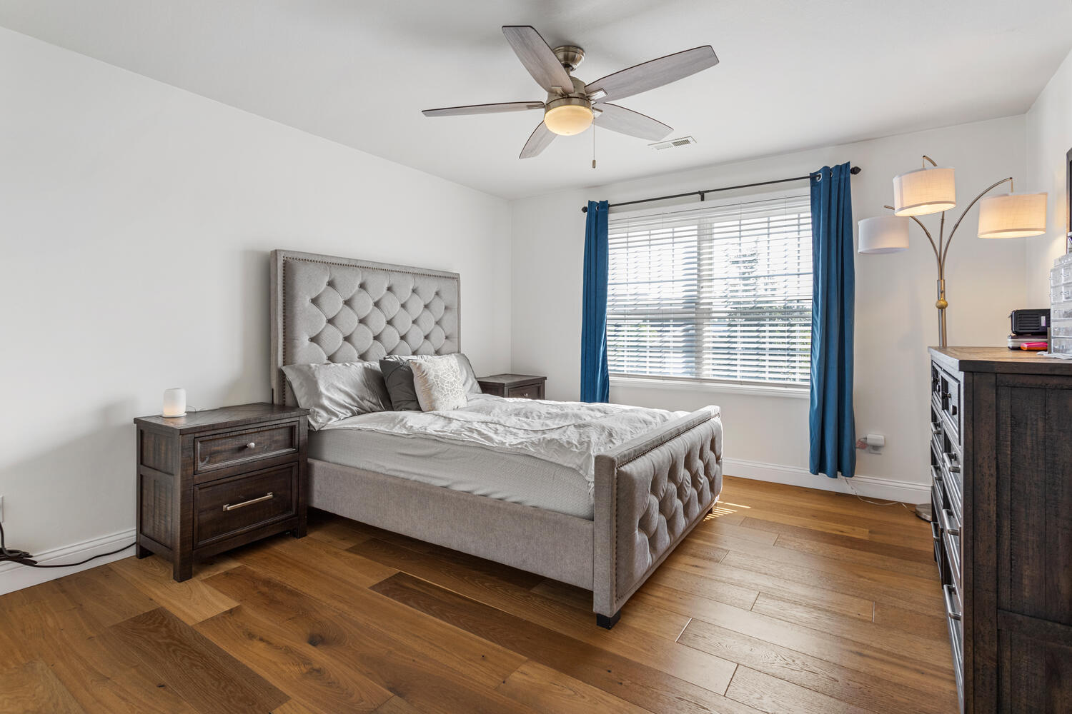 1621 English Oak Drive Champaign, IL 61822 - Photo 33 of 62 a bedroom with a bed and a large window