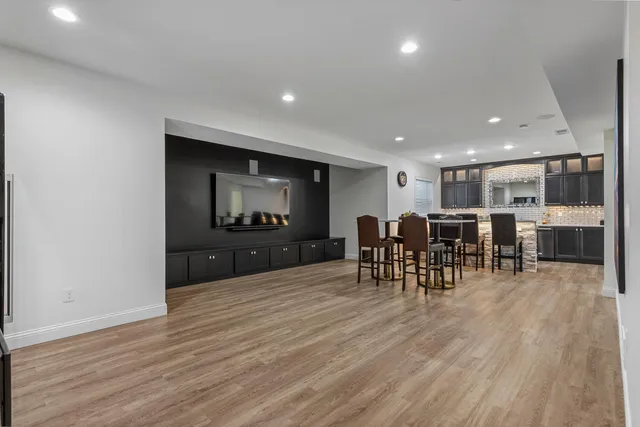 $775,000 | 1621 English Oak Drive, Champaign, IL 61822