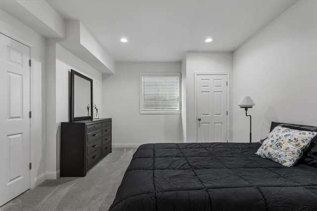 $775,000 | 1621 English Oak Drive, Champaign, IL 61822