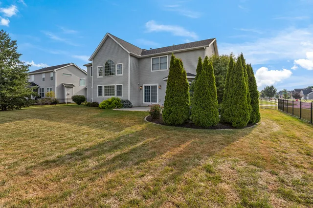 $775,000 | 1621 English Oak Drive, Champaign, IL 61822