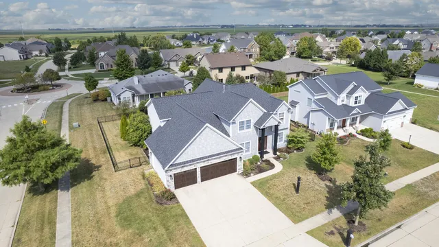 $775,000 | 1621 English Oak Drive, Champaign, IL 61822