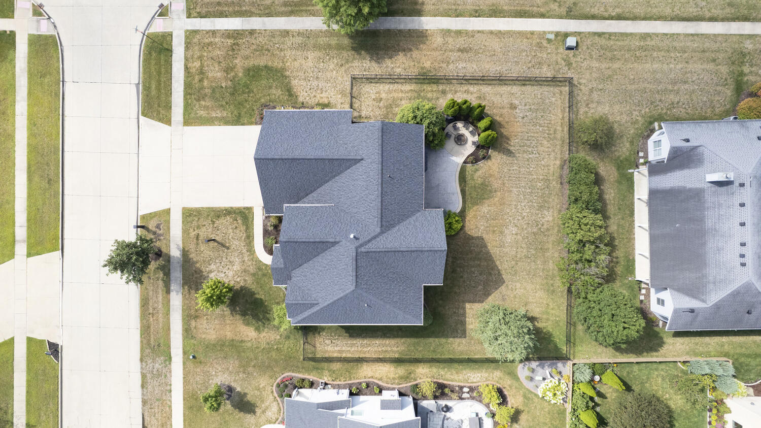 1621 English Oak Drive Champaign, IL 61822 - Photo 54 of 62 an aerial view of a house with a swimming pool