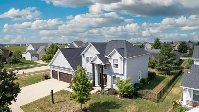 $775,000 | 1621 English Oak Drive, Champaign, IL 61822