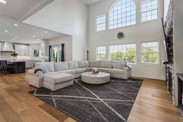 $775,000 | 1621 English Oak Drive, Champaign, IL 61822