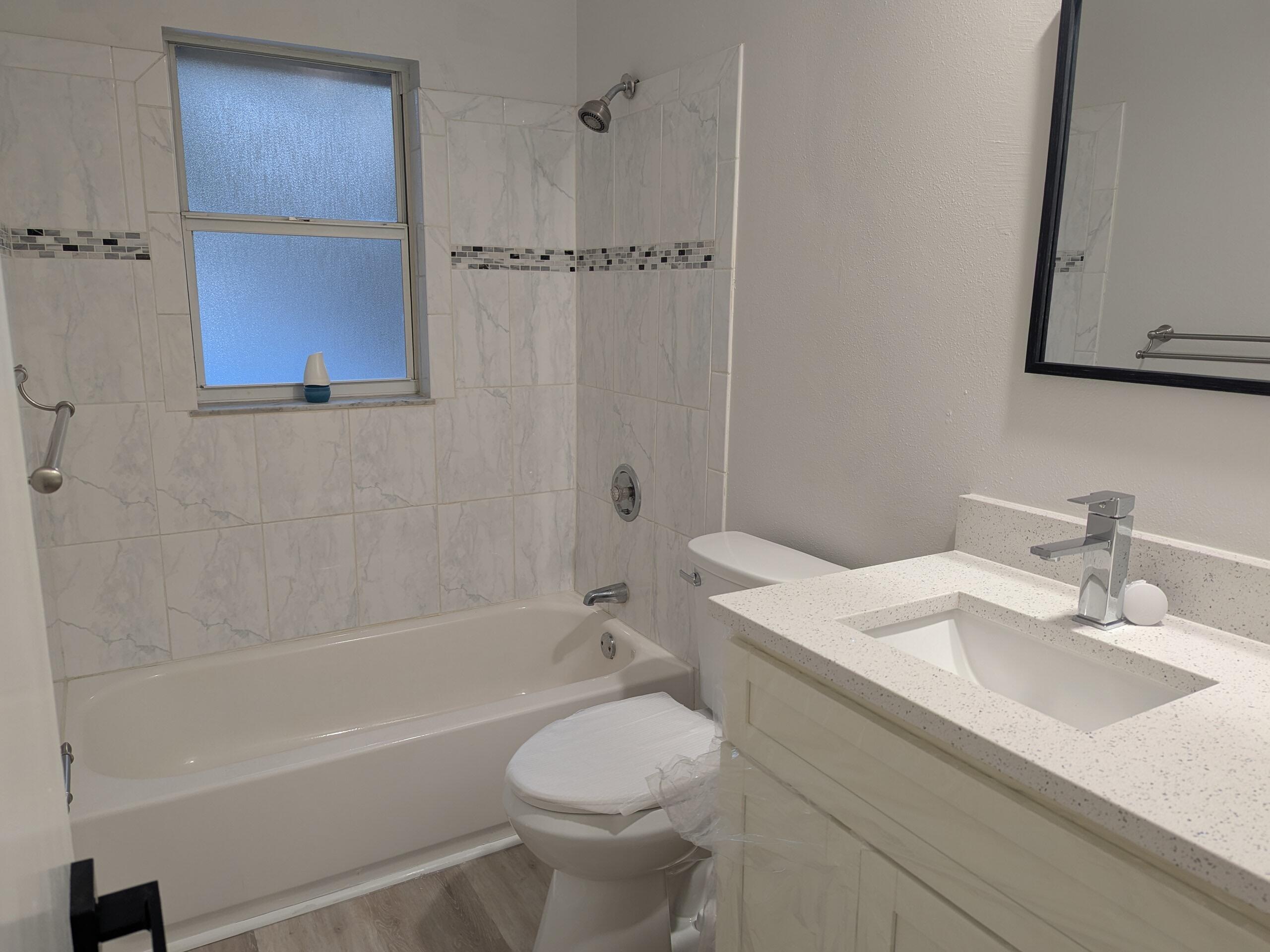 382 Easy Street Sebastian, FL 32958 - Photo 10 of 17 PXL_20260213_231346127