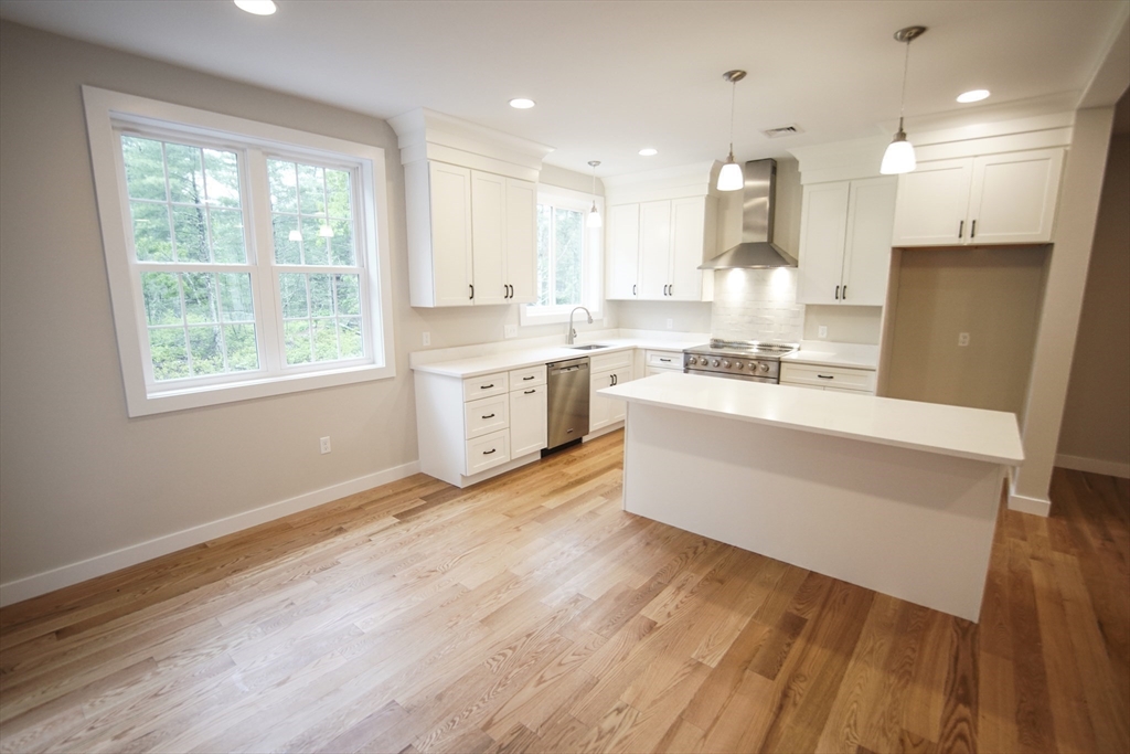 140 Tispaquin Street Middleboro, MA 02346 - Photo 13 of 39