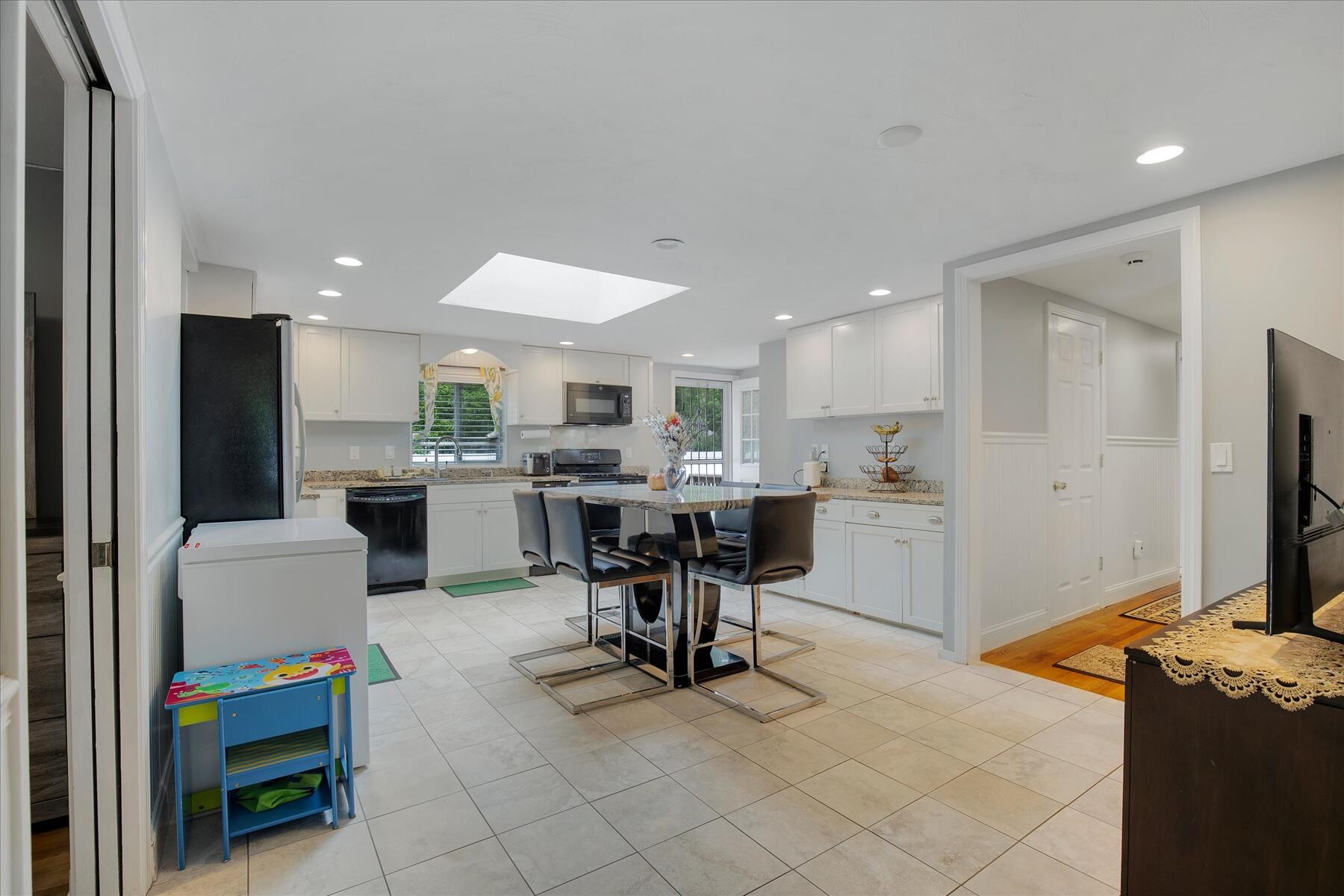1309 Shootflying Hill Road Centerville, MA 02632 - Photo 13 of 33 11-MG_2644-r