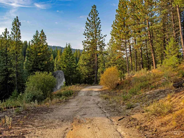 $22,500,000 | 1 Warm Lake Road, Cascade, ID 83611