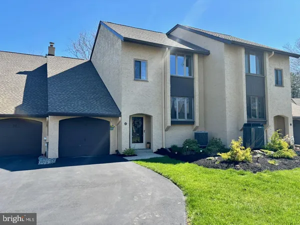 $374,900 | 35 Golf Club Drive, Langhorne, PA 19047