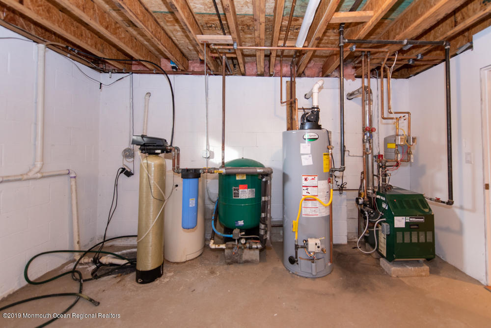 129 Erin Drive Jackson, NJ 08527 - Photo 27 of 39 jt-40