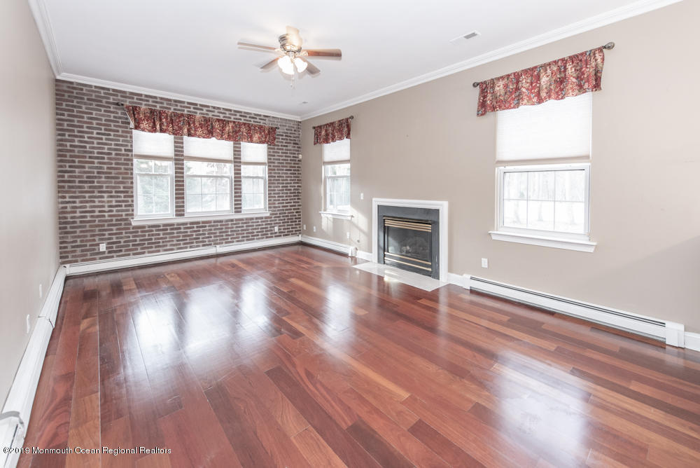 129 Erin Drive Jackson, NJ 08527 - Photo 10 of 39 jt-30