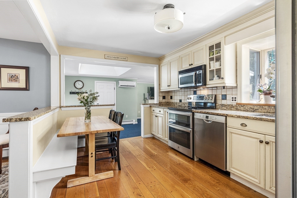 20 Brewster Road Hingham, MA 02043 - Photo 11 of 32 Gallery Image 11