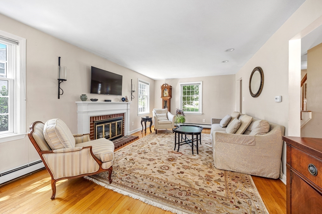 20 Brewster Road Hingham, MA 02043 - Photo 15 of 32 Gallery Image 15