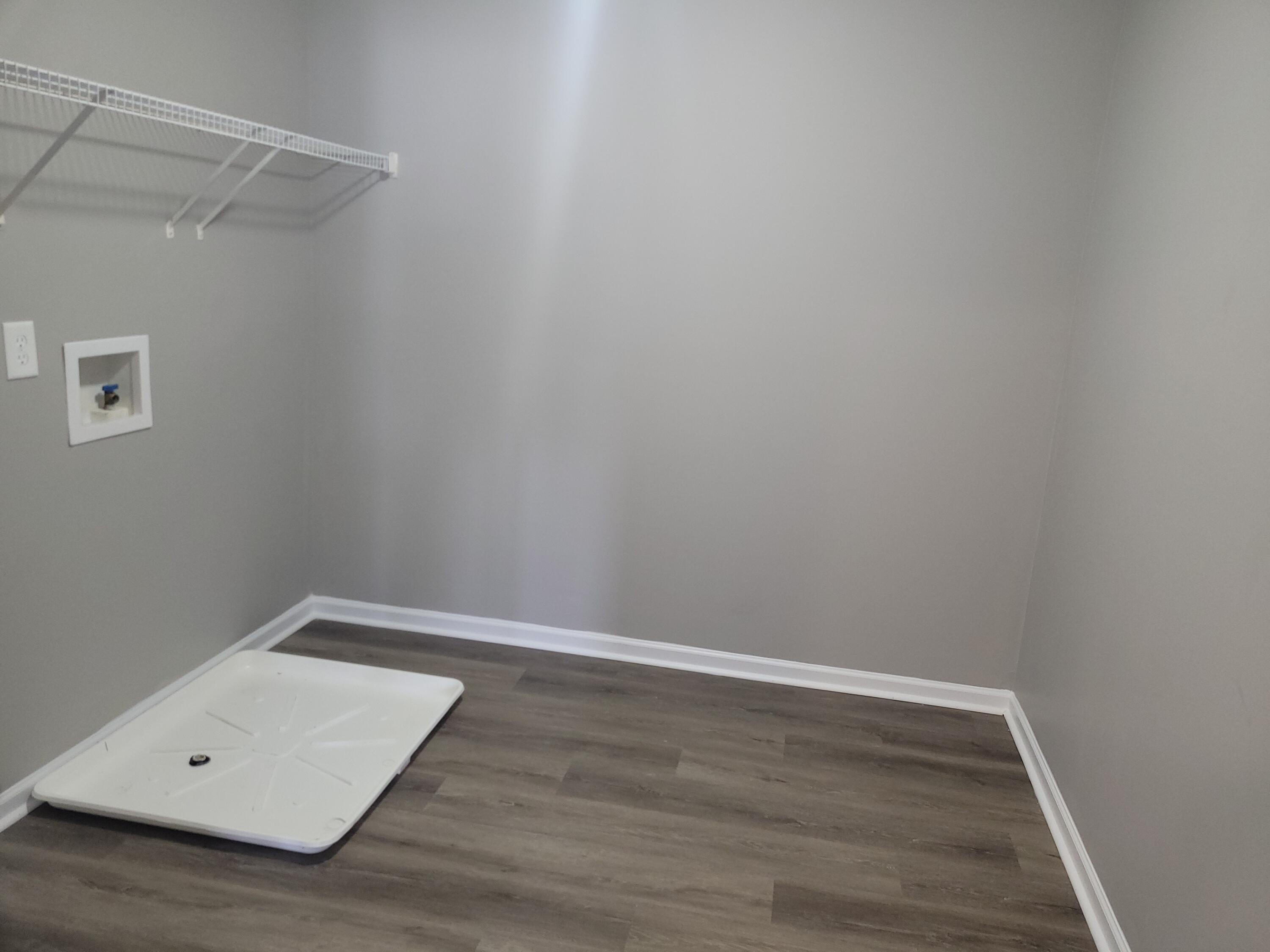 244 Westbrooke Road Summerville, SC 29486 - Photo 22 of 26 244 Westbrook laundry