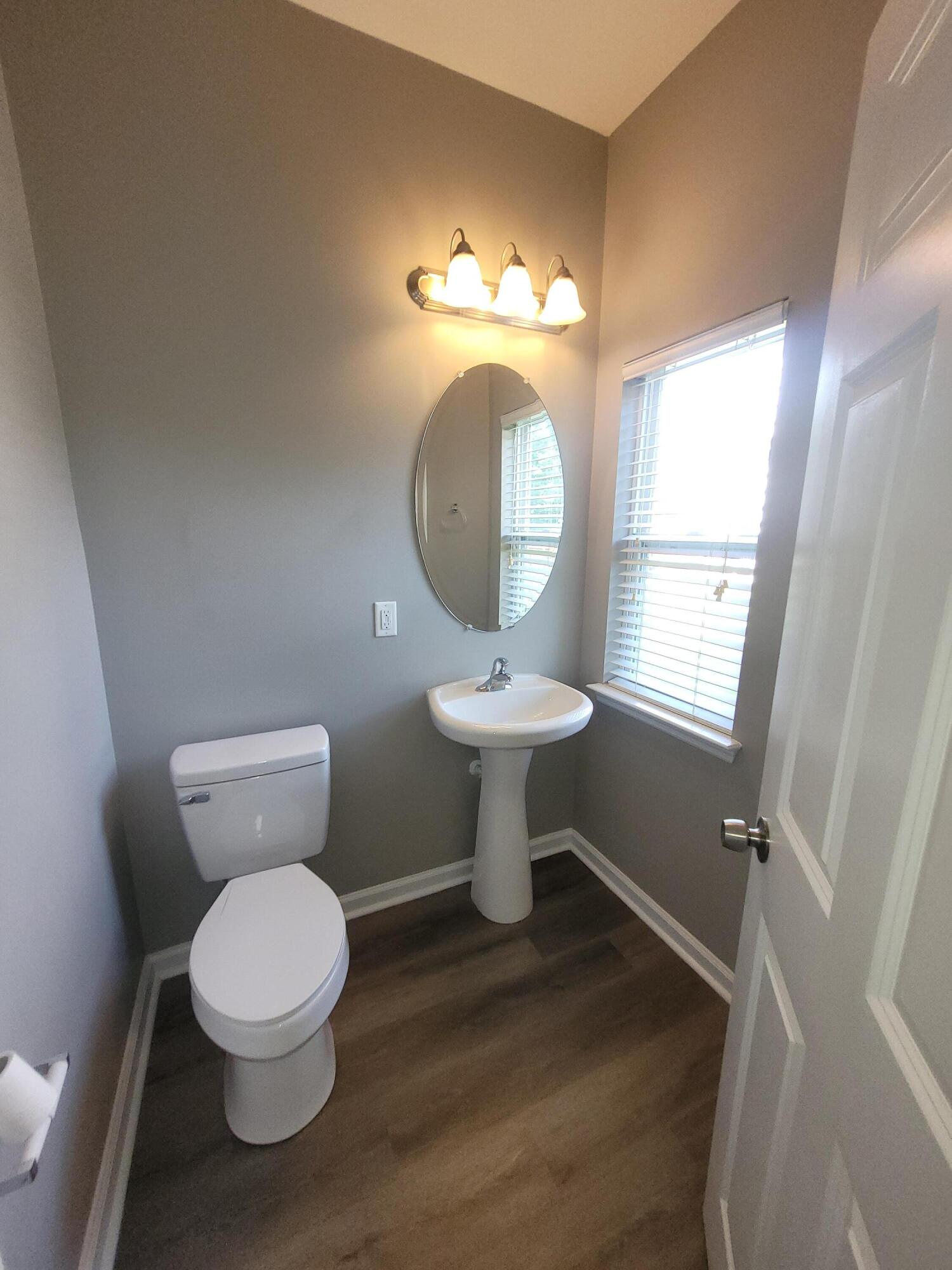 244 Westbrooke Road Summerville, SC 29486 - Photo 9 of 26 244 Westbrook half