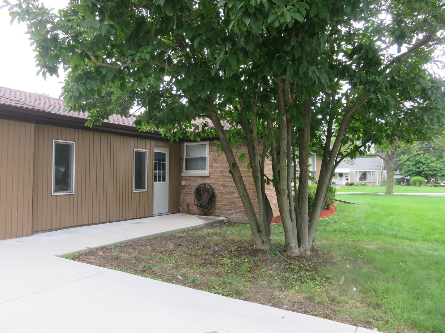 2441 Hawthorne Road Homewood, IL 60430 - Photo 20 of 23 a view of a house with a backyard