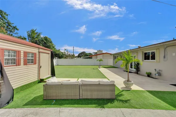 $3,900 | 19625 Northwest 6th Place, Miami Gardens, FL 33169