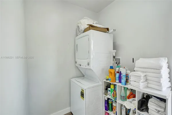 $3,900 | 19625 Northwest 6th Place, Miami Gardens, FL 33169