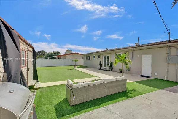 $3,900 | 19625 Northwest 6th Place, Miami Gardens, FL 33169