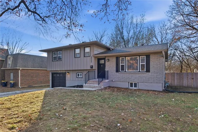 $279,000 | 8002 Campbell Street, Kansas City, MO 64131