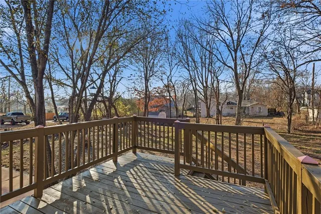 $279,000 | 8002 Campbell Street, Kansas City, MO 64131