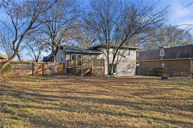 $279,000 | 8002 Campbell Street, Kansas City, MO 64131