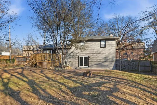 $279,000 | 8002 Campbell Street, Kansas City, MO 64131