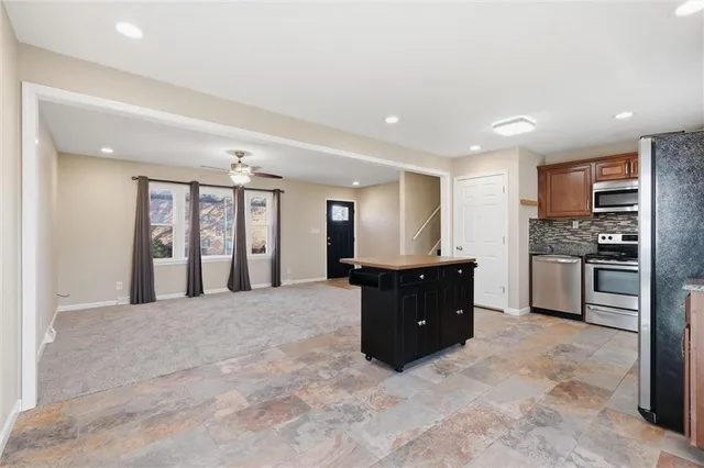 $279,000 | 8002 Campbell Street, Kansas City, MO 64131