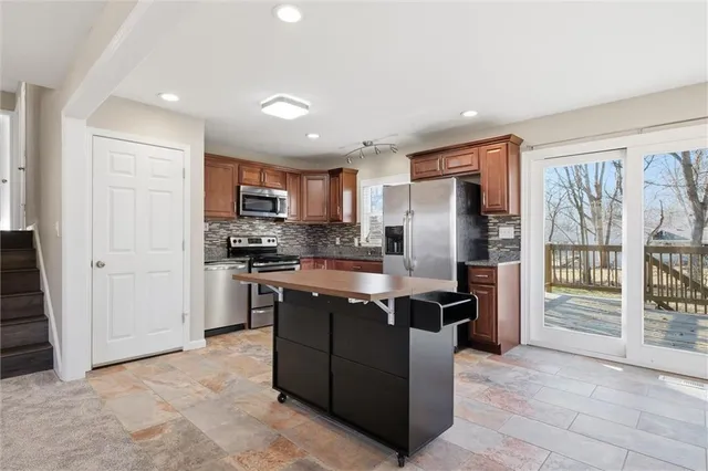 $279,000 | 8002 Campbell Street, Kansas City, MO 64131