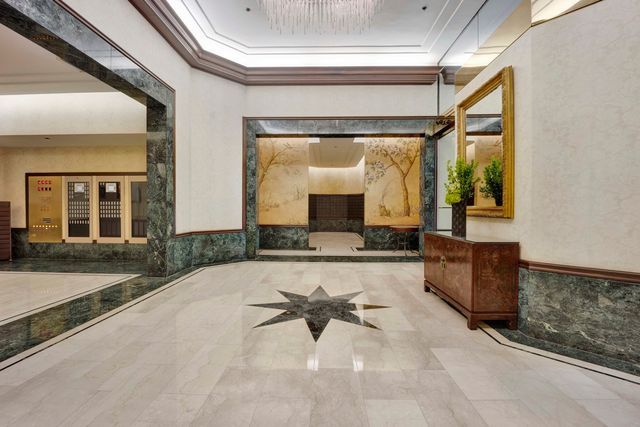 $965,000 | 195 North Harbor Drive, Unit 5502, Chicago, IL 60601