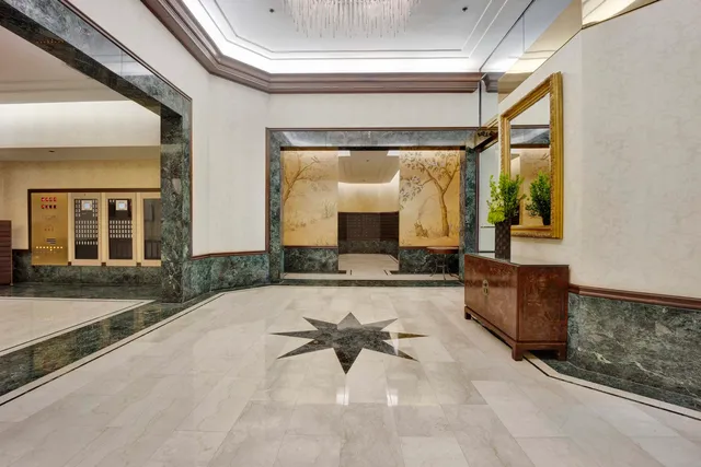 $965,000 | 195 North Harbor Drive, Unit 5502, Chicago, IL 60601