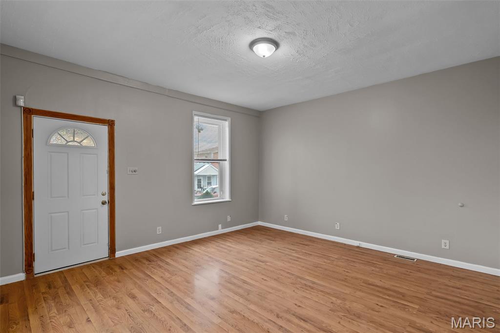 4267 Miami Street St. Louis, MO 63116 - Photo 6 of 40