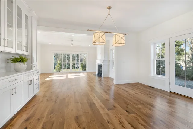 $1,585,000 | 1 Knowlton Court, Bristol, RI 02809