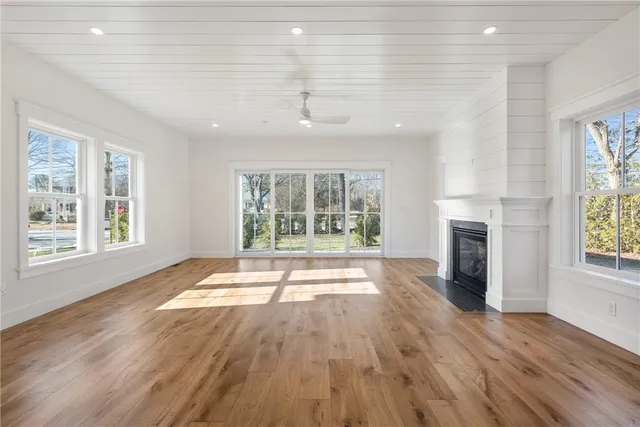 $1,585,000 | 1 Knowlton Court, Bristol, RI 02809