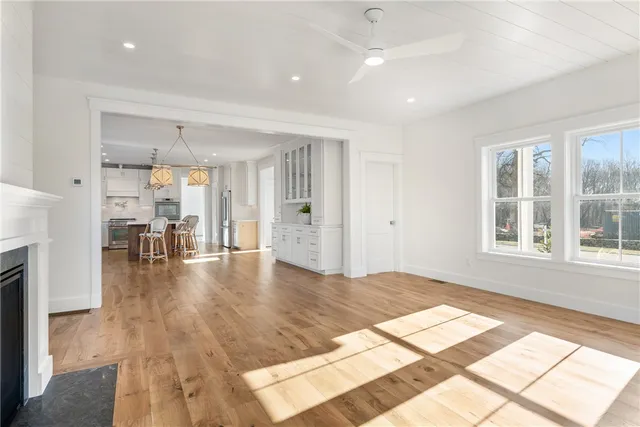 $1,585,000 | 1 Knowlton Court, Bristol, RI 02809