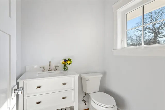 $1,585,000 | 1 Knowlton Court, Bristol, RI 02809