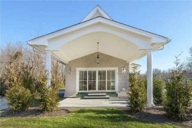 $1,585,000 | 1 Knowlton Court, Bristol, RI 02809