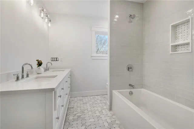 $1,585,000 | 1 Knowlton Court, Bristol, RI 02809