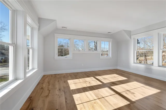 $1,585,000 | 1 Knowlton Court, Bristol, RI 02809