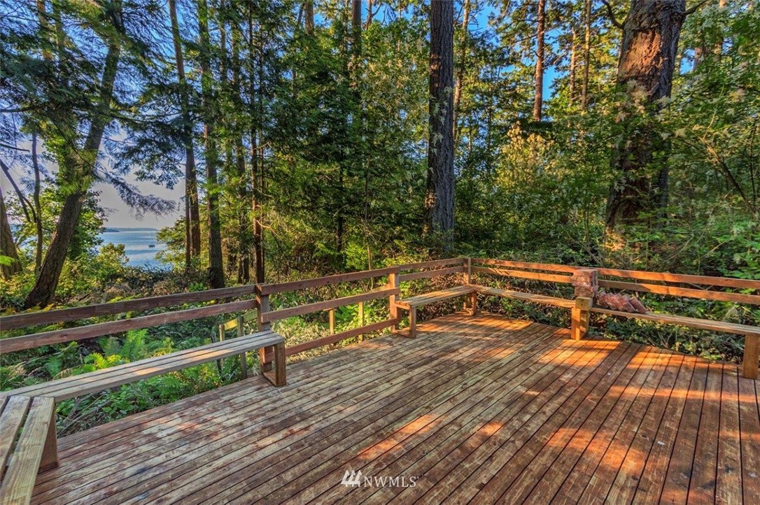 1211 Griffith Point Road Nordland, WA 98358 - Photo 1 of 25