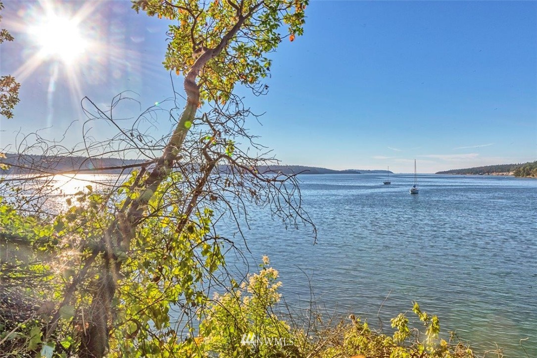 1211 Griffith Point Road Nordland, WA 98358 - Photo 17 of 25