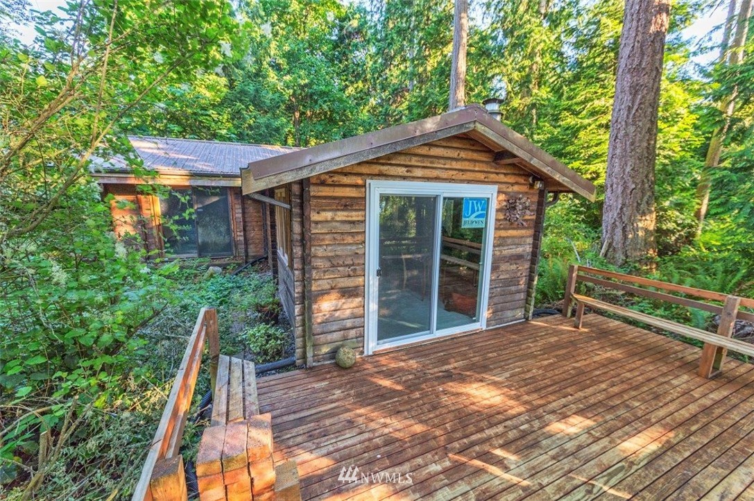1211 Griffith Point Road Nordland, WA 98358 - Photo 18 of 25