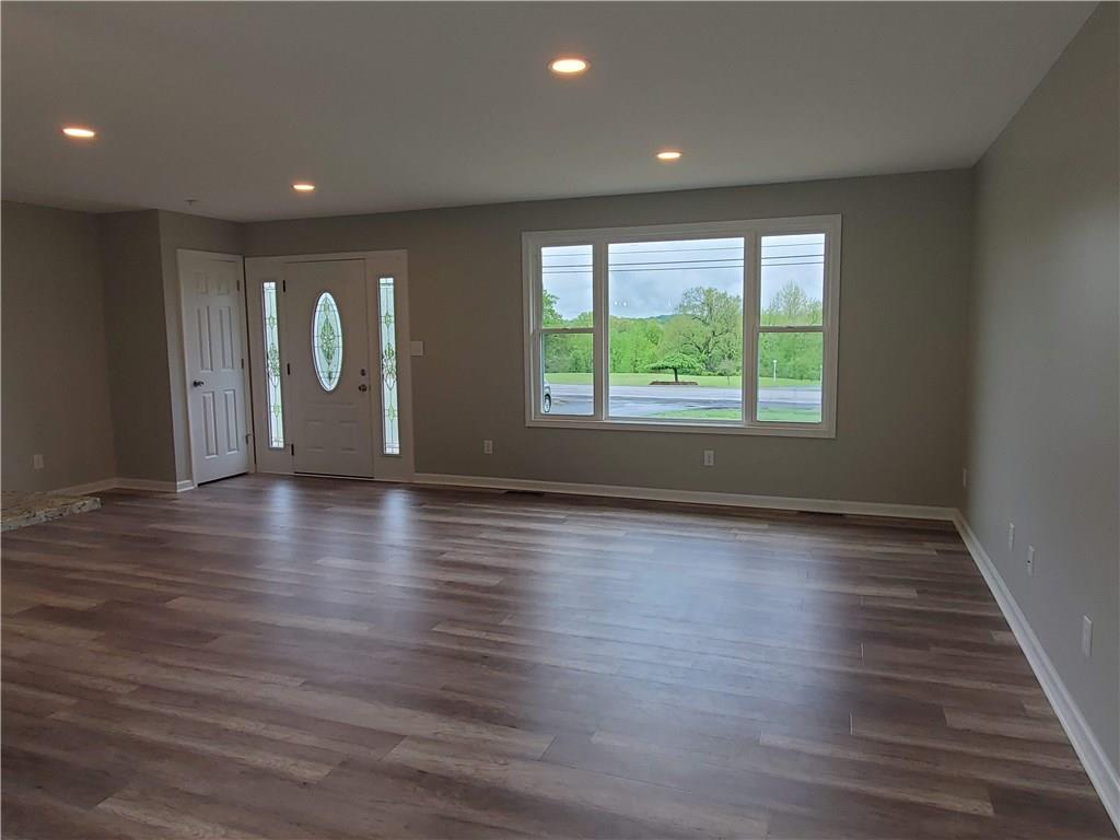 1820 Pulaski Road New Castle, PA 16105 - Photo 7 of 25