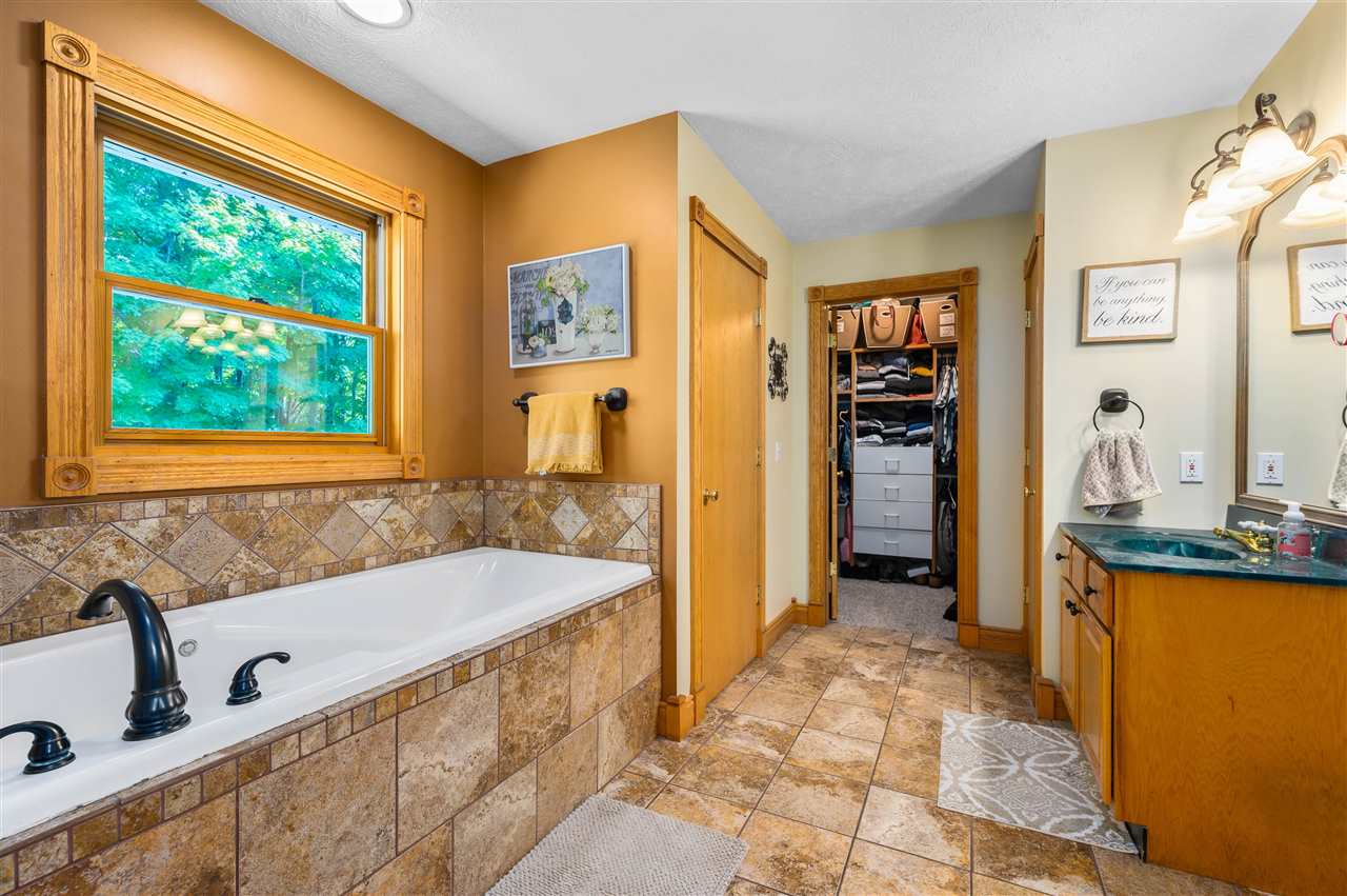 6694 Cedar Run Road Traverse City, MI 49684 - Photo 34 of 54 1900115-33.JPG