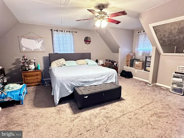 $325,000 | 212 North Vine Street, Clayton, NJ 08312